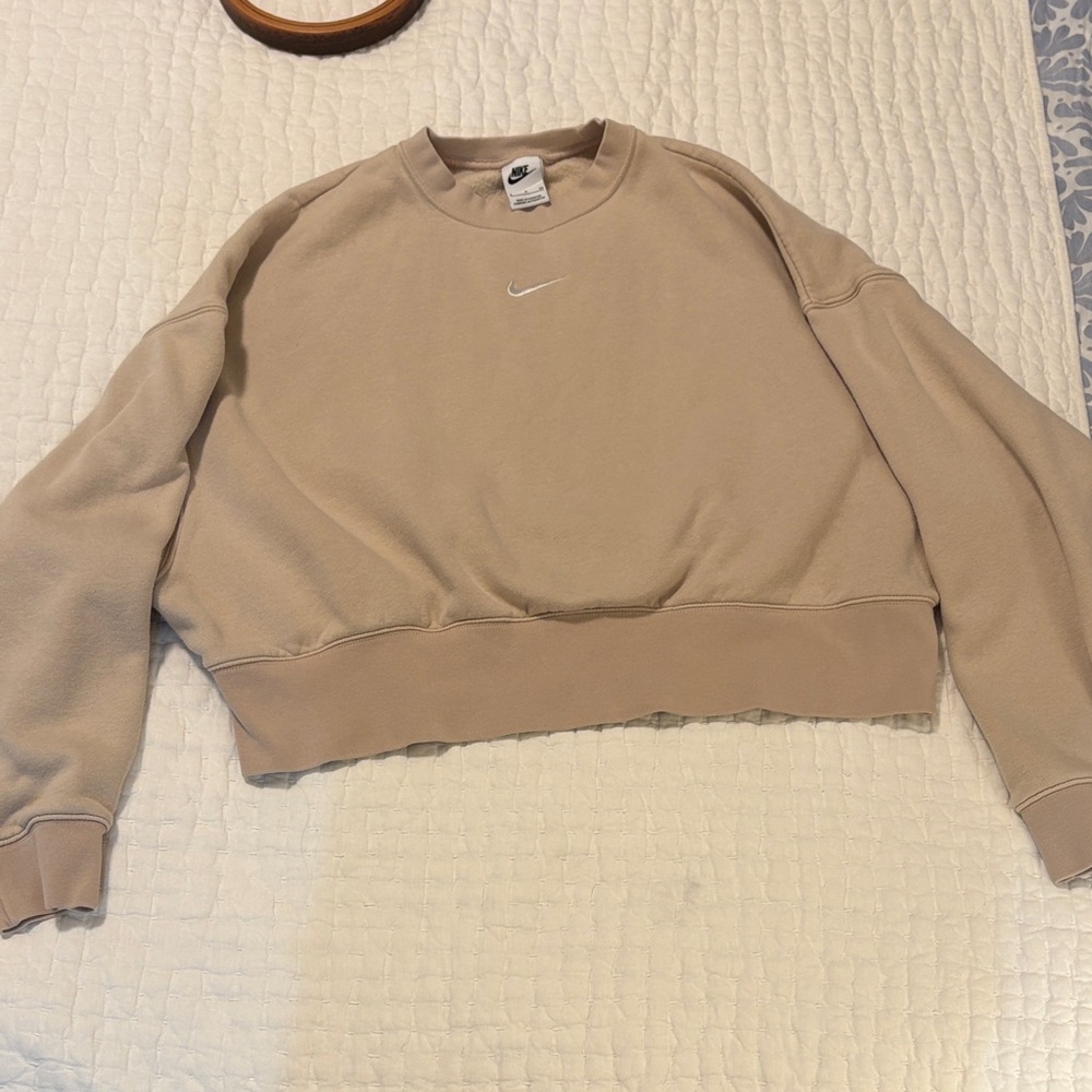 Nike Women's Tan Sweatshirt